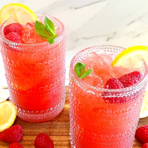 Raspberry Peach Balsamic Lemonade