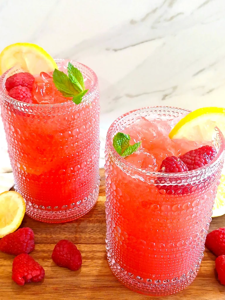 Rasbperry Peach Balsamic Lemonade
